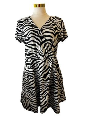 Zebra Print Women’s L/ XL Dress